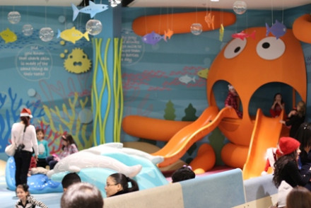 Garden State Plaza’s New Playspace (plus, photos from our Santa Breakfast)