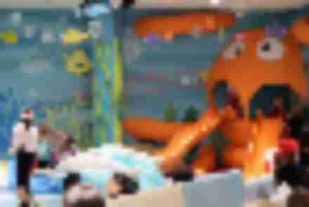 Garden State Plaza’s New Playspace (plus, photos from our Santa Breakfast)