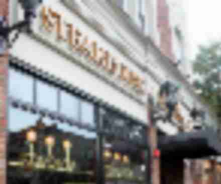 Roots Steakhouse Opens in Ridgewood