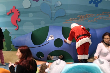 Garden State Plaza’s New Playspace (plus, photos from our Santa Breakfast)